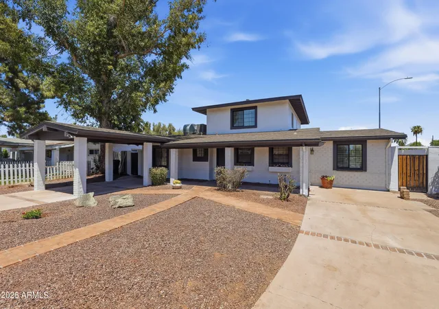 Photo 3 of Single family home for sale at 7001 N 14th Street, Phoenix, AZ 85020 | MLS# 7046289 | Listing updated on 2026-09-07