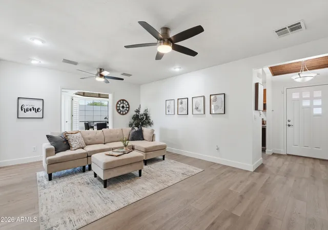 Photo 3 of Single family home for sale at 7001 N 14th Street, Phoenix, AZ 85020 | MLS# 7046289 | Listing updated on 2026-09-07