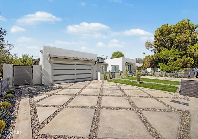Photo 2 of Single family home for sale at 4136 E Glenrosa Ave, Phoenix, AZ 85018 | MLS# 7046298 | Listing updated on 2026-10-08