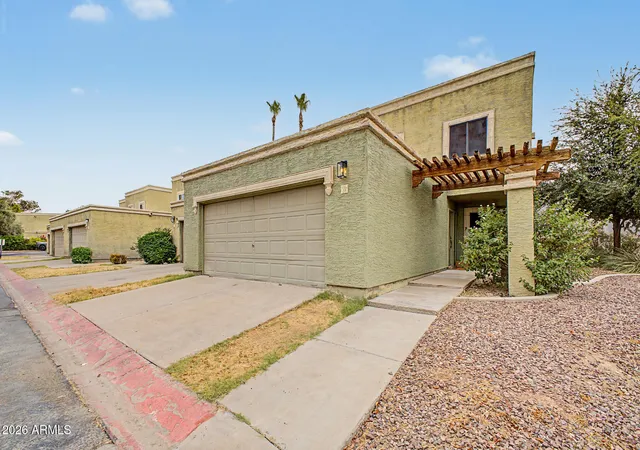 Photo 3 of Townhouse for sale at 815 E Grovers Ave #28, Phoenix, AZ 85022 | MLS# 7047044 | Listing updated on 2026-07-31