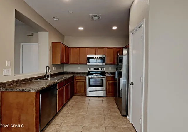 2nd image of 941 E Agua Fria Ln, Avondale, AZ 85323 | MLS# 7046394