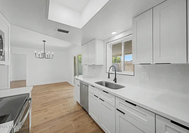 4th image of 9684 W Vogel Ave, Peoria, AZ 85345 | MLS# 7054209