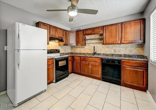Photo 4 of Sale Pending at 3808 W Bloomfield Rd, Phoenix, AZ 85029 | MLS# 7046808 | Listing updated on 2026-09-05