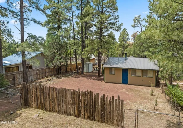 Photo 4 of Single family home for sale at 1724 Lyerly Ave, Lakeside, AZ 85929 | MLS# 7046673 | Listing updated on 2026-09-02