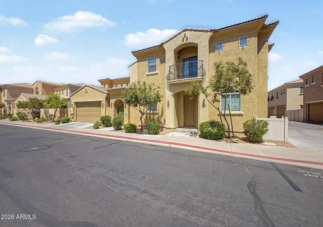 Photo 4 of Sale Pending at 1367 S Country Clb Dr #1328, Mesa, AZ 85210 | MLS# 7046400 | Listing updated on 2026-09-04