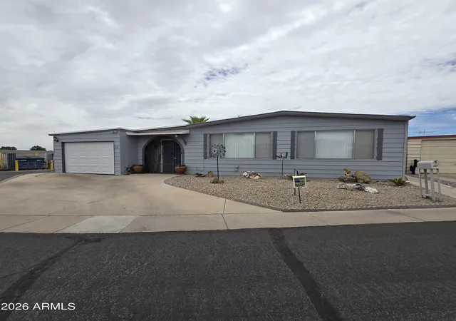 Homes for sale in Peoria, AZ | 10201 N 99th Ave #23A, Peoria, AZ 85345 | MLS# 7046623