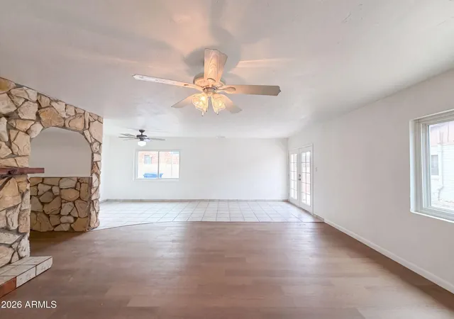 Photo 3 of Sale Pending at 1835 E Palm Ln, Phoenix, AZ 85006 | MLS# 7046437 | Listing updated on 2026-09-10