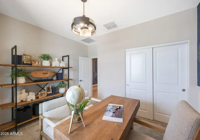 Photo 4 of Single family home for sale at 40055 W Wolf Dr, Maricopa, AZ 85138 | MLS# 7050480 | Listing updated on 2026-07-24