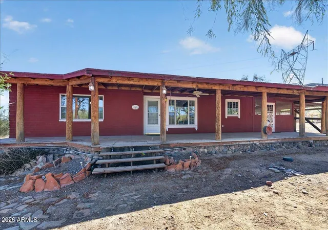 Homes for sale in New River, AZ | 602 W Circle Mountain Rd, New River, AZ 85087 | MLS# 7047003