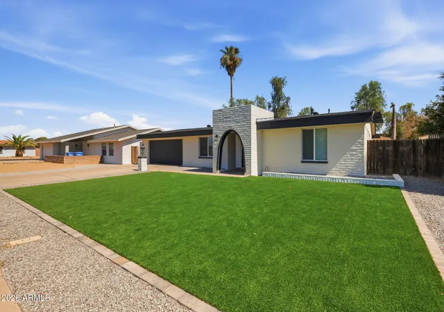 Photo 2 of Single family home for sale at 4136 W Caron St, Phoenix, AZ 85051 | MLS# 7046841 | Listing updated on 2026-09-17
