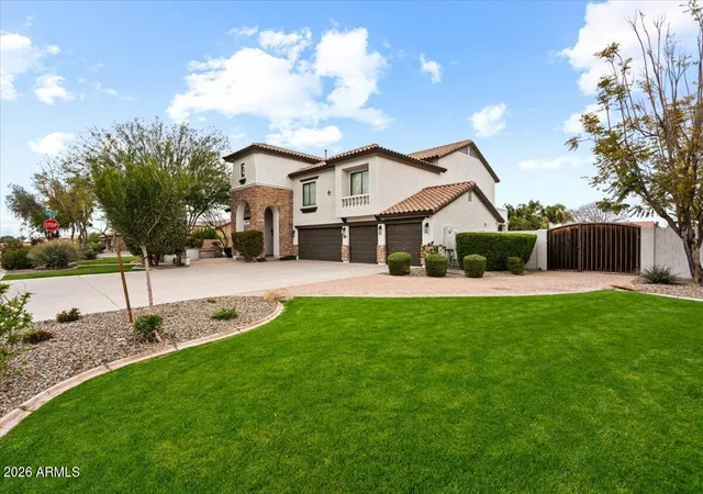 Photo 3 of Single family home for sale at 11606 E San Tan Ct, Chandler, AZ 85249 | MLS# 7046516 | Listing updated on 2026-08-27
