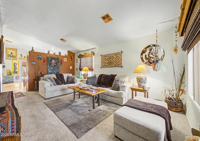 Photo 4 of Single family home for sale at 3302 W Melinda Ln, Phoenix, AZ 85027 | MLS# 7046621 | Listing updated on 2026-09-15