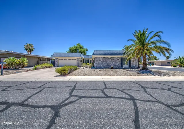 1st image of 10925 W Hibiscus Dr, Sun City, AZ 85373 | MLS# 7046746