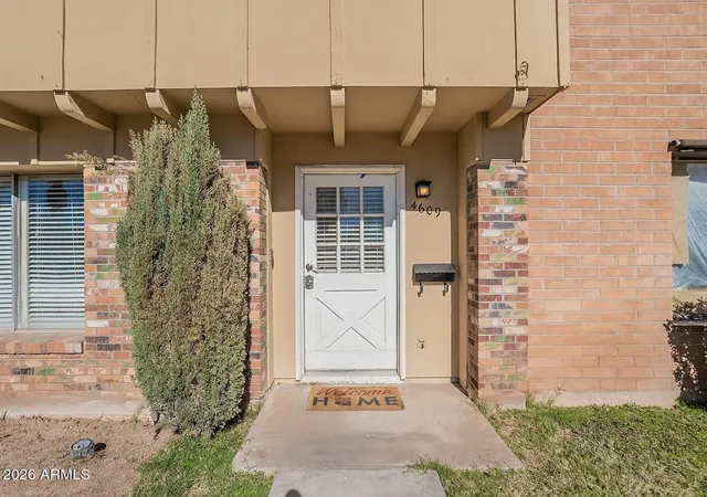 Photo 3 of Townhouse for sale at 4609 S Mill Ave, Tempe, AZ 85282 | MLS# 7046925 | Listing updated on 2026-09-16