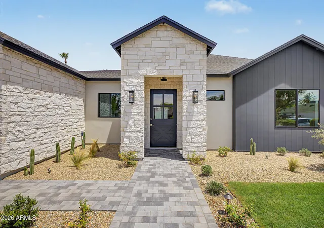 1st image of 3210 E Oregon Ave, Phoenix, AZ 85018 | MLS# 7047077