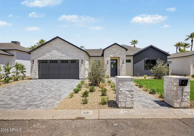 2nd image of 3210 E Oregon Ave, Phoenix, AZ 85018 | MLS# 7047077