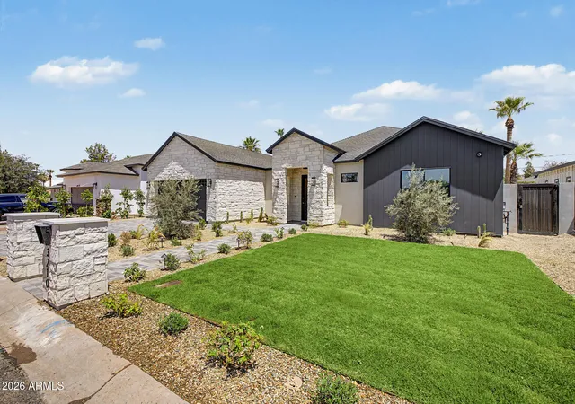 83rd image of 3210 E Oregon Ave, Phoenix, AZ 85018 | MLS# 7047077