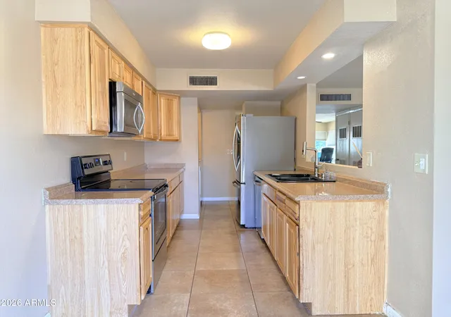 4th image of 5625 S Admiralty Ct E #E, Tempe, AZ 85283 | MLS# 7046731