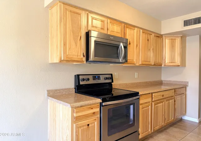 5th image of 5625 S Admiralty Ct E #E, Tempe, AZ 85283 | MLS# 7046731