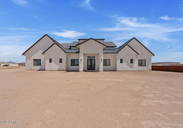 Homes for sale in San Tan Valley, AZ | 774 W Silverdale Rd, San Tan Valley, AZ 85143 | MLS# 7049957