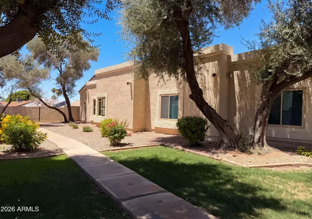 Homes for sale in Chandler, AZ | 1111 W Summit Pl #28, Chandler, AZ 85224 | MLS# 7046706