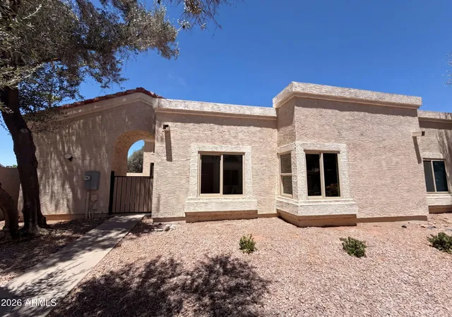 Homes for sale in Chandler, AZ | 1111 W Summit Pl #28, Chandler, AZ 85224 | MLS# 7046706