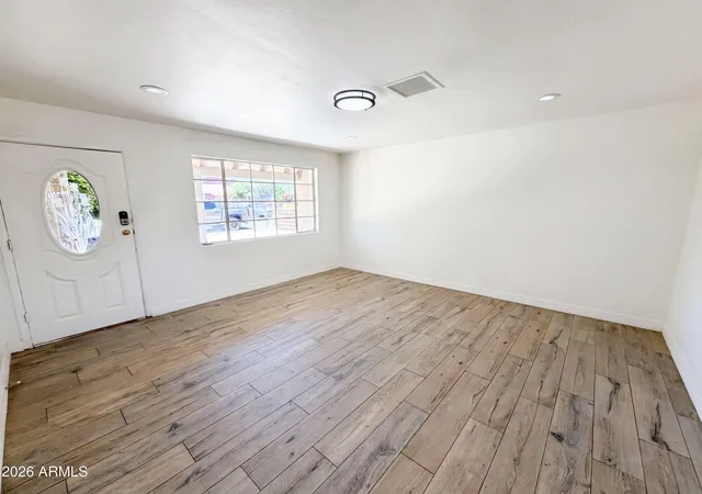 Photo 3 of Sale Pending at 4505 W Clarendon Ave, Phoenix, AZ 85031 | MLS# 7046712 | Listing updated on 2026-09-16