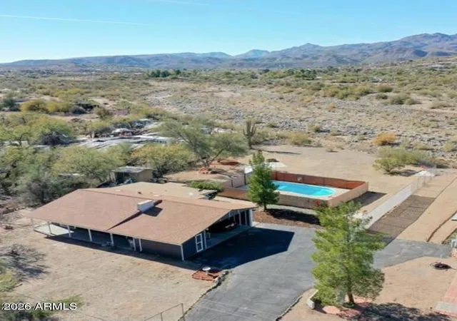 1st image of 33400 S Ta Do Hoya Trl, Black Canyon City, AZ 85324 | MLS# 7047579