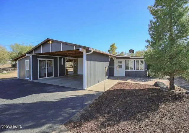 2nd image of 33400 S Ta Do Hoya Trl, Black Canyon City, AZ 85324 | MLS# 7047579