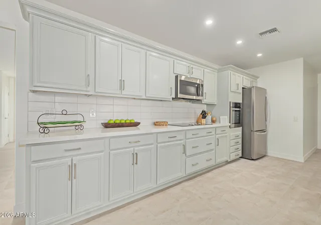 3rd image of 9830 W Evergreen Dr, Sun City, AZ 85373 | MLS# 7046883