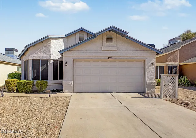 3rd image of 8859 W John Cabot Rd, Peoria, AZ 85382 | MLS# 7048334