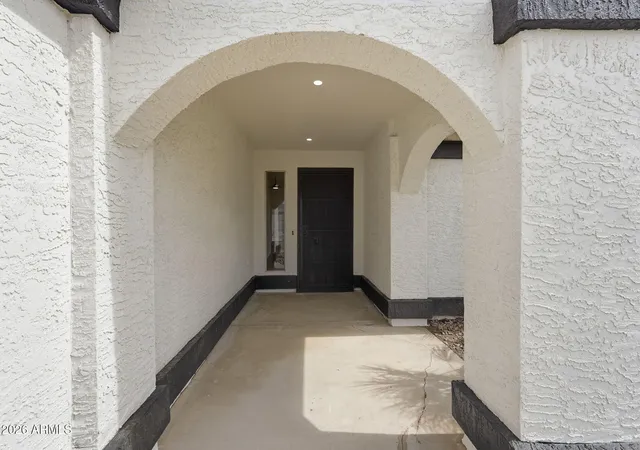 Photo 3 of Sale Pending at 7742 W Cherry Hills Dr, Peoria, AZ 85345 | MLS# 7046947 | Listing updated on 2026-08-04