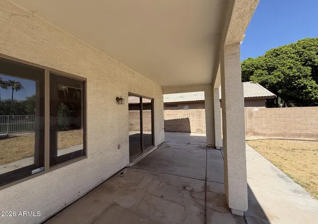 5th image of 10807 W Monte Vista Rd, Avondale, AZ 85392 | MLS# 7047162