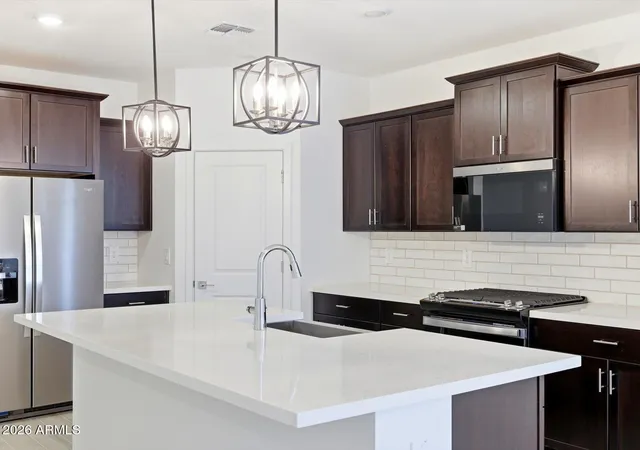 4th image of 15788 W Cottontail Ln, Surprise, AZ 85387 | MLS# 7046956