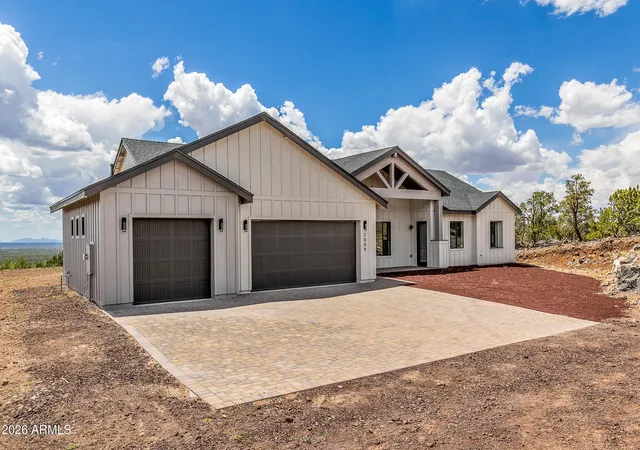 Homes for sale in Williams, AZ | 2009 Bella Vista Loop, Williams, AZ 86046 | MLS# 7047058