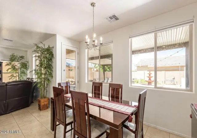 Photo 4 of Single family home for sale at 814 W Ardmore Rd, Phoenix, AZ 85041 | MLS# 7047085 | Listing updated on 2026-08-11