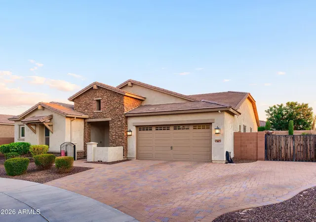 Photo 2 of Single family home for sale at 20051 E Maya Rd, Queen Creek, AZ 85142 | MLS# 7048139 | Listing updated on 2026-10-17