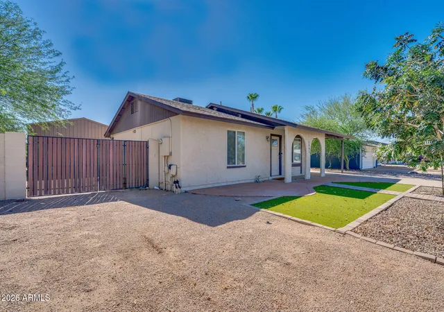 4th image of 2802 N Pennington Dr, Chandler, AZ 85224 | MLS# 7047246