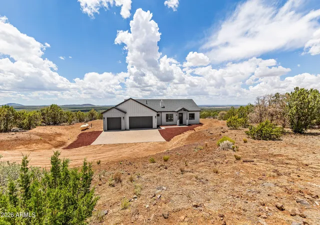 Homes for sale in Williams, AZ | 1945 Bellavista Loop, Williams, AZ 86046 | MLS# 7047444