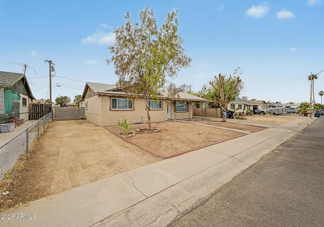 Photo 1 of Sale Pending at 2909 W Aster Dr, Phoenix, AZ 85029 | MLS# 7047242 | Listing updated on 2026-09-01