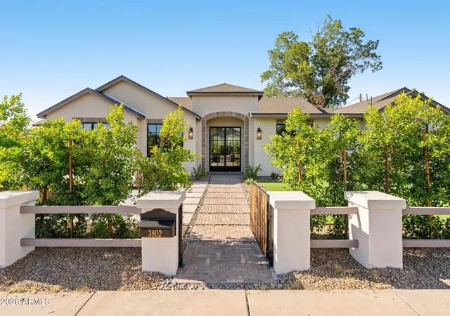1st image of 3802 E Campbell Ave, Phoenix, AZ 85018 | MLS# 7047257