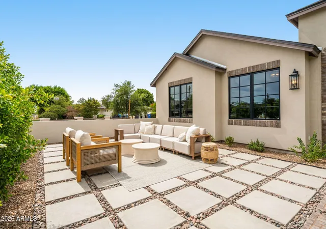 3rd image of 3802 E Campbell Ave, Phoenix, AZ 85018 | MLS# 7047257