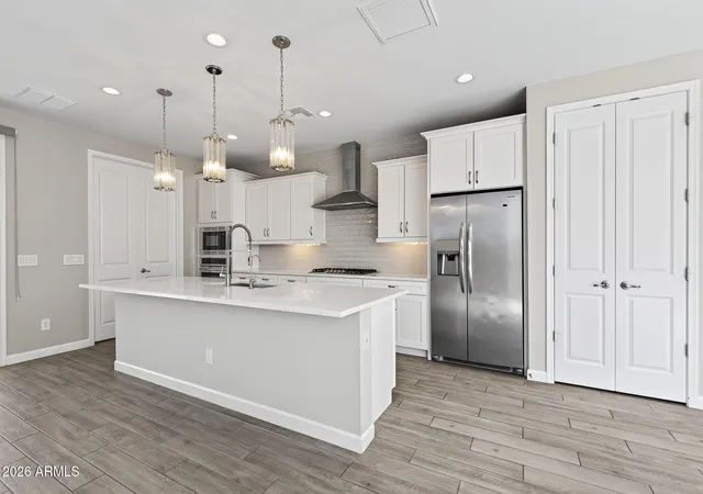 Photo 3 of Single family home for sale at 2004 E Park View Ln, Phoenix, AZ 85024 | MLS# 7072238 | Listing updated on 2026-09-21