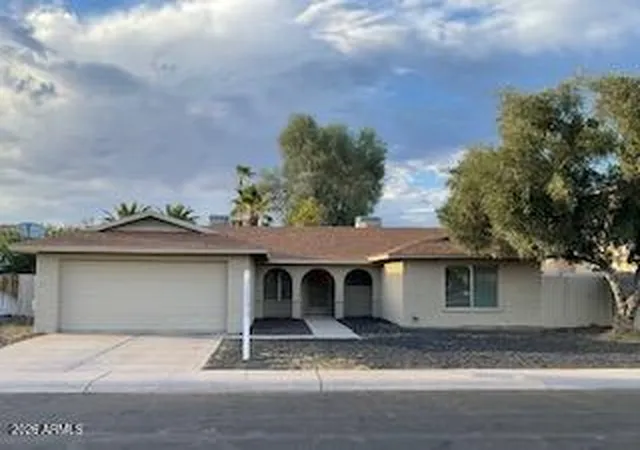 Photo 1 of Single family home for sale at 5328 W Yucca St, Glendale, AZ 85304 | MLS# 7047379 | Listing updated on 2026-08-28