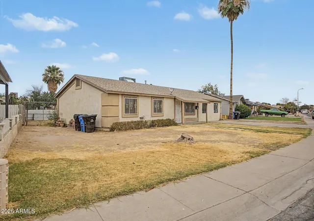 Photo 3 of Single family home for sale at 6616 W Cambridge Ave, Phoenix, AZ 85035 | MLS# 7047382 | Listing updated on 2026-08-11