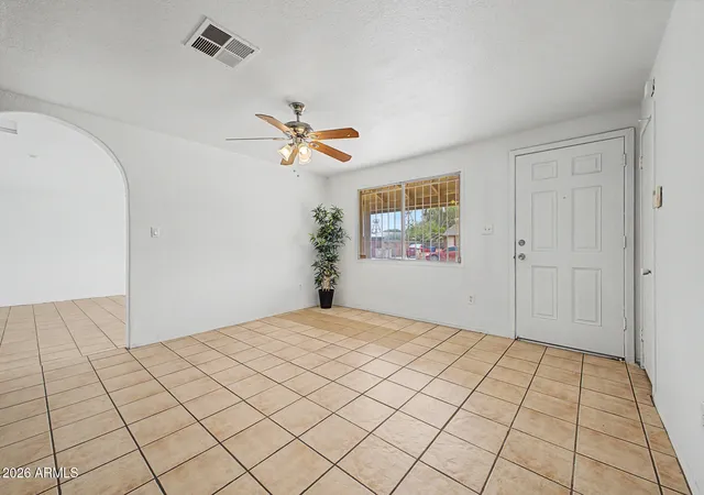 Photo 4 of Single family home for sale at 6616 W Cambridge Ave, Phoenix, AZ 85035 | MLS# 7047382 | Listing updated on 2026-08-11