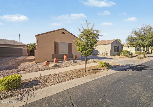 Homes for sale in Chandler, AZ | 706 E Las Colinas Pl, Chandler, AZ 85249 | MLS# 7049678