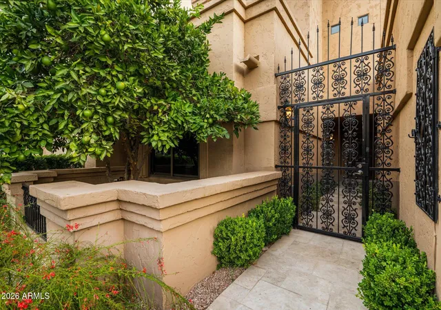 Photo 3 of Townhouse for sale at 8525 E Paraiso Dr, Scottsdale, AZ 85255 | MLS# 7050038 | Listing updated on 2026-09-17