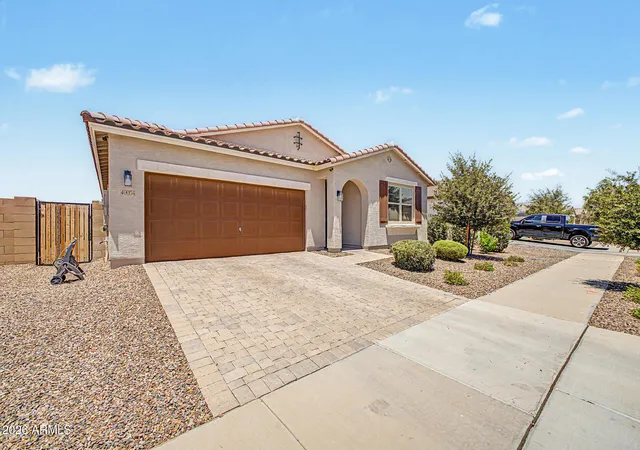 Photo 3 of Single family home for sale at 40054 W James Ln, Maricopa, AZ 85138 | MLS# 7047617 | Listing updated on 2026-09-11