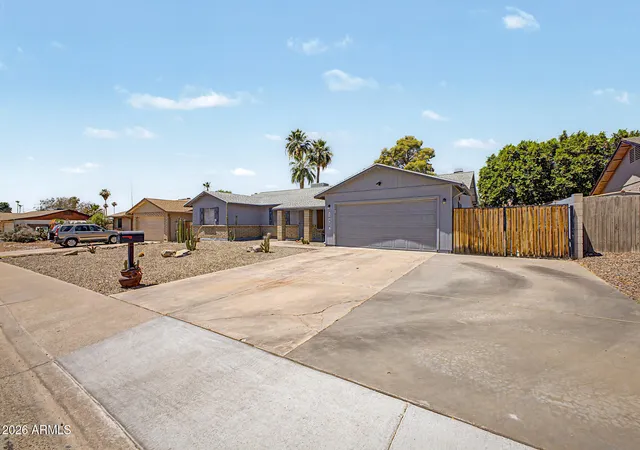 Photo 3 of Single family home for sale at 10422 S 44th Street, Phoenix, AZ 85044 | MLS# 7047460 | Listing updated on 2026-07-14